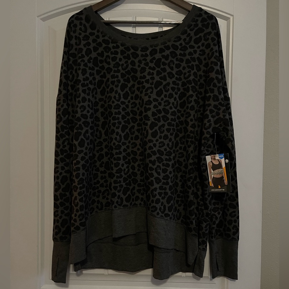 Leopard Top